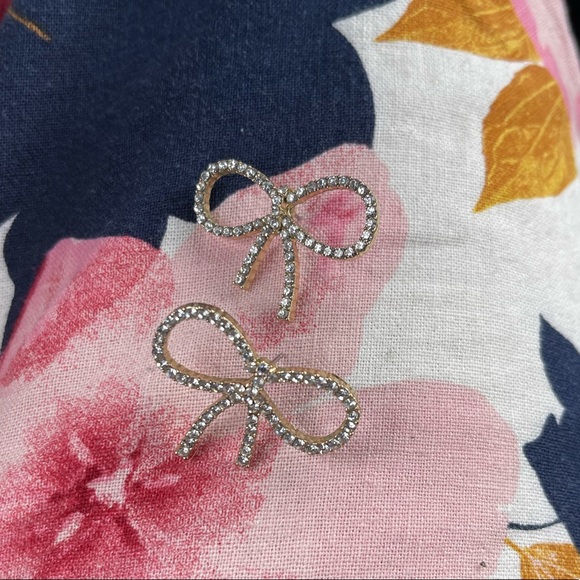 (2) pairs of gold plated SUGARFIX earrings - Picture 6 of 8